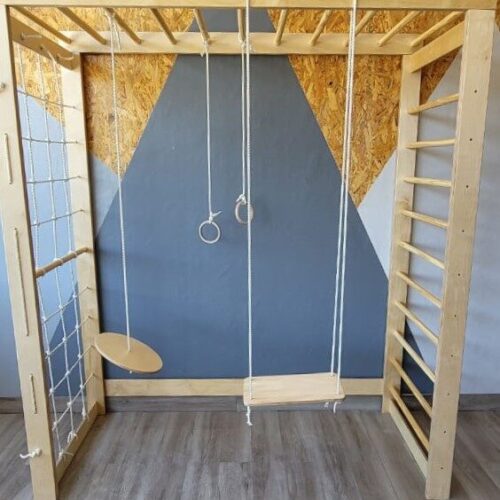 Indoor U-Climb Gym